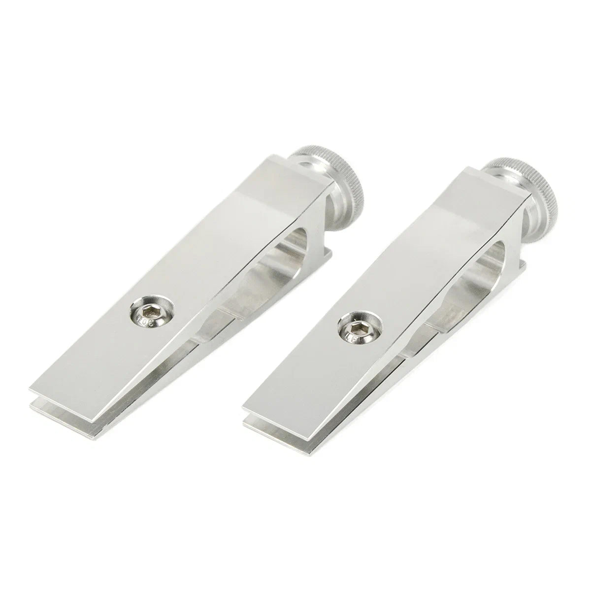 Is there a plate that can slide into these to tie them both together that I can buy?